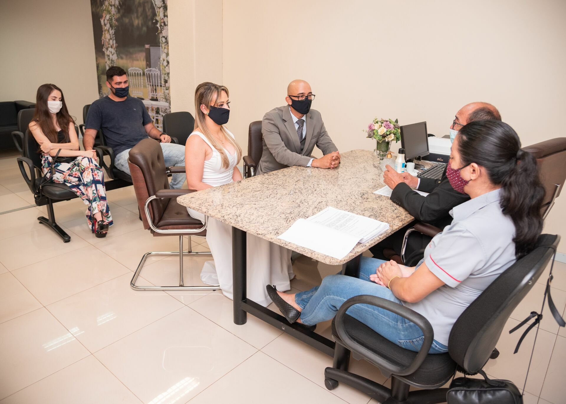 Foto O QUE VOCÊ PRECISA SABER SOBRE O CASAMENTO CIVIL Foto O QUE VOCÊ PRECISA SABER SOBRE O CASAMENTO CIVIL - Imagem 5